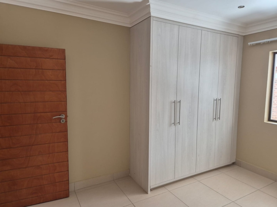 3 Bedroom Property for Sale in Heuwelsig Free State